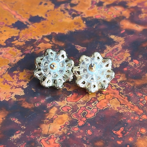 J Crew Vintage Flower Yellow Enamel Stone Bead CZ Gem Stud Gold Plated Earrings - Picture 6 of 6